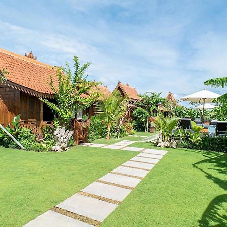 Lima Beach Inn Munggu Luaran gambar