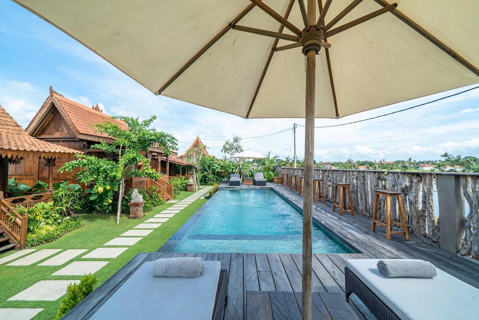 Lima Beach Inn Munggu Luaran gambar